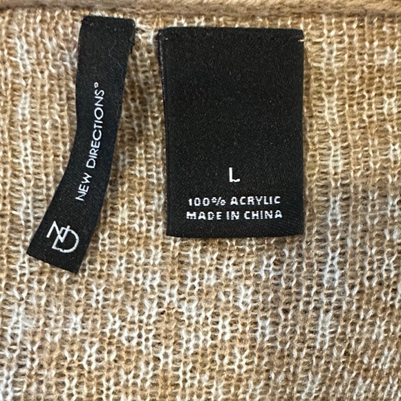 New Directions Tan Open-Front Fringed Woman’s  Sweater - Picture 8 of 8